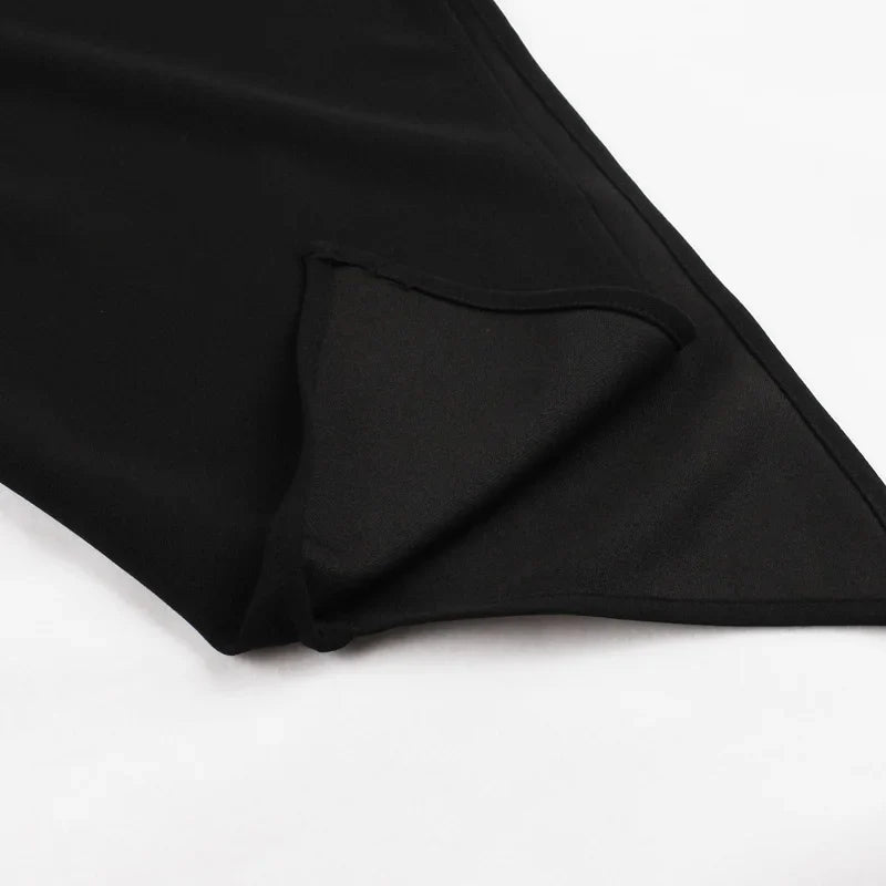 Rotes Gothic-Abendkleid