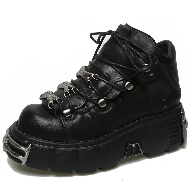 CHAUSSURES GOTHIQUES SUR PLATEFORME AVEC RENFORT MÉTALLIQUE 6 CM