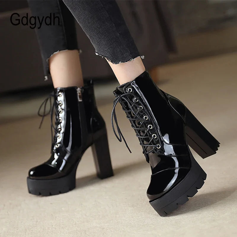 Bottes de strip-teaseuse hautes gothiques