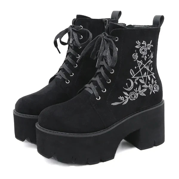 Chaussures gothiques en daim - noir