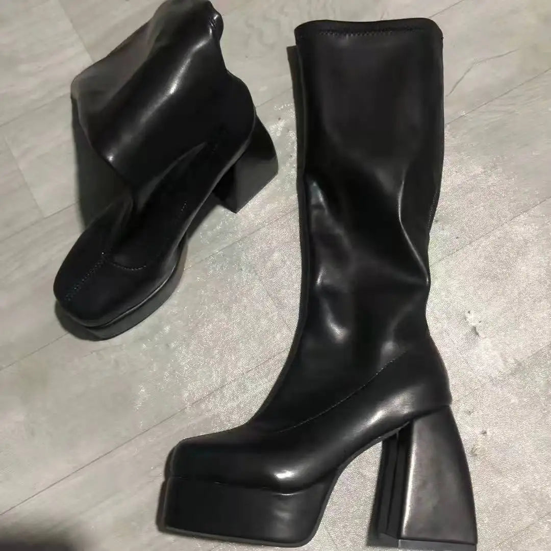 Chaussures gothiques à plateforme haute