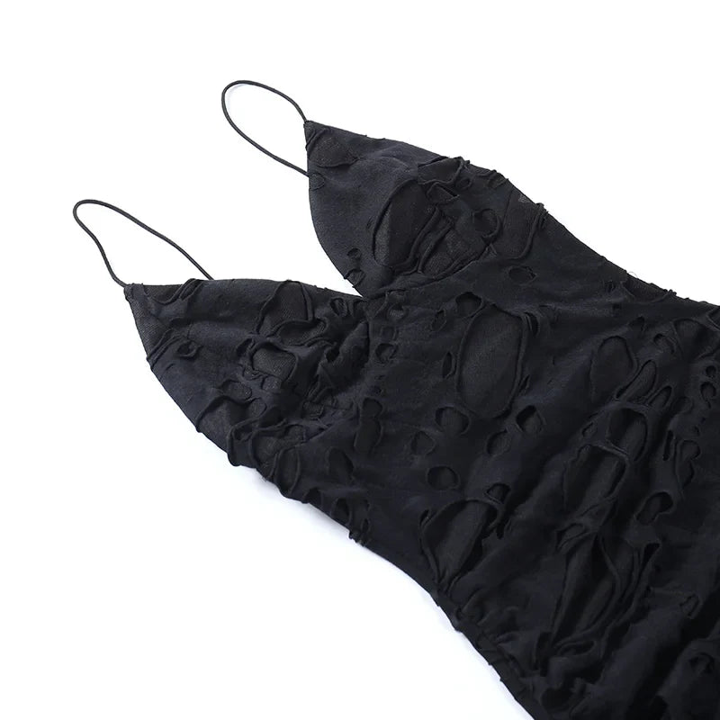 Kurzes Gothic-Kleid mit Löchern