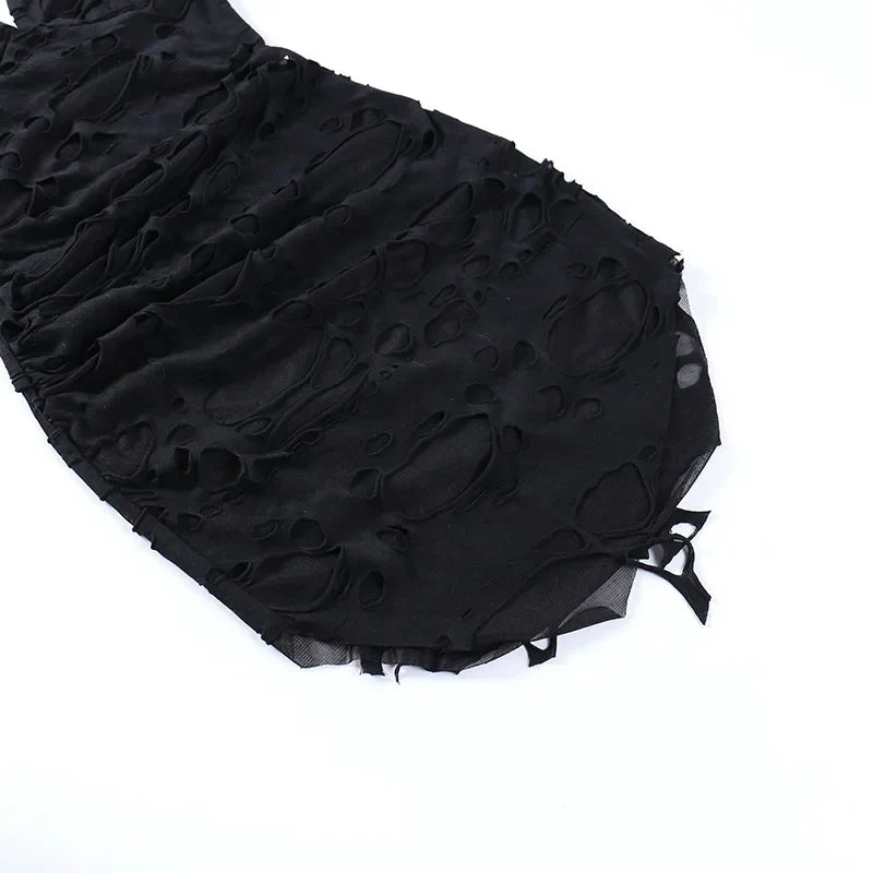 Kurzes Gothic-Kleid mit Löchern