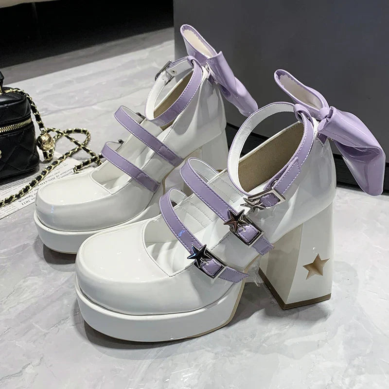 Gothic-Lolita-Schuhe mit hohen Absätzen – Weiß und Lila