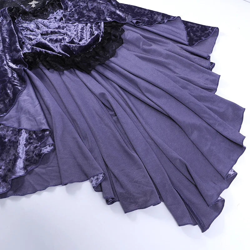 Gothic-Kleid aus dunklem Samt