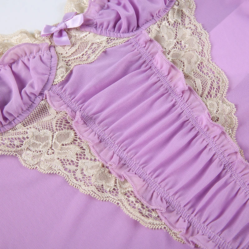 Lavendelfarbenes Gothic-Top aus der Rockmore-Kollektion
