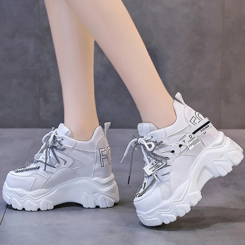 CHAUSSURES GOTHIQUES SUR LA PLATEFORME EGIRL