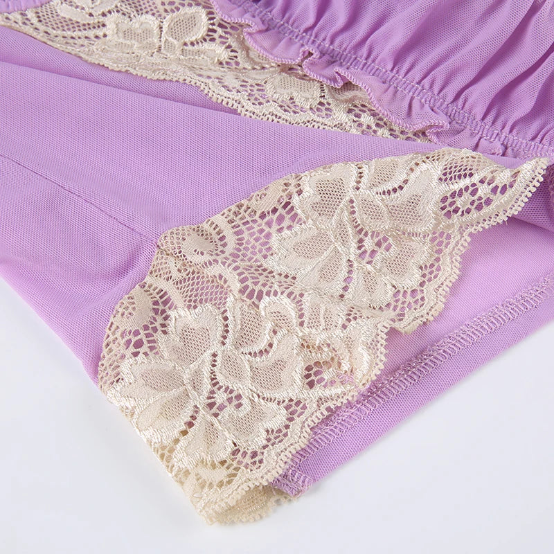 Lavendelfarbenes Gothic-Top aus der Rockmore-Kollektion