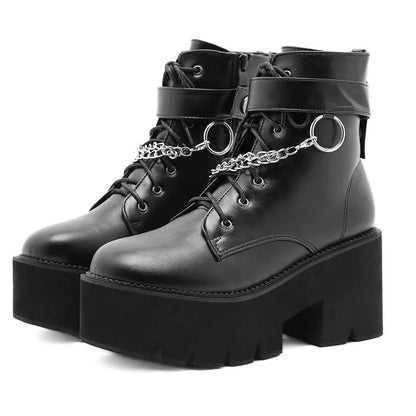 GOTHIC-SCHUHE AUS ÖKO-LEDER IN SCHWARZ MIT KETTE