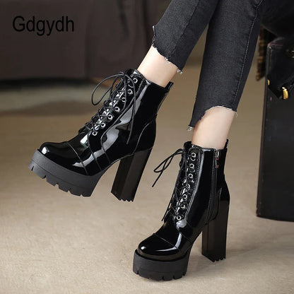 Bottes de strip-teaseuse hautes gothiques