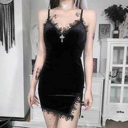 Klassisches Gothic-Kleid