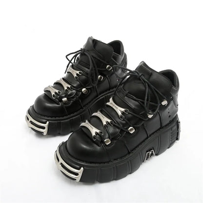 CHAUSSURES GOTHIQUES SUR PLATEFORME AVEC RENFORT MÉTALLIQUE 6 CM