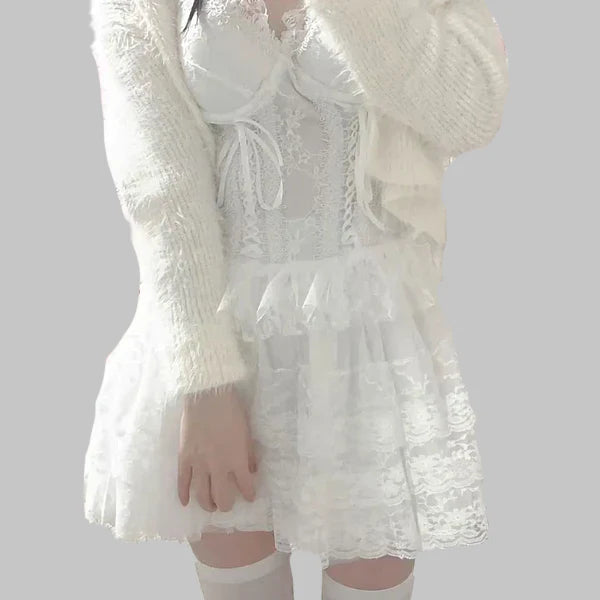 Corset gothique court soulignant la taille