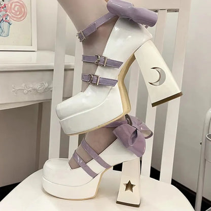 Gothic-Lolita-Schuhe mit hohen Absätzen – Weiß und Lila