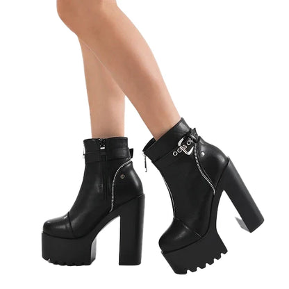 Chaussures gothiques à talons hauts avec boucle en métal