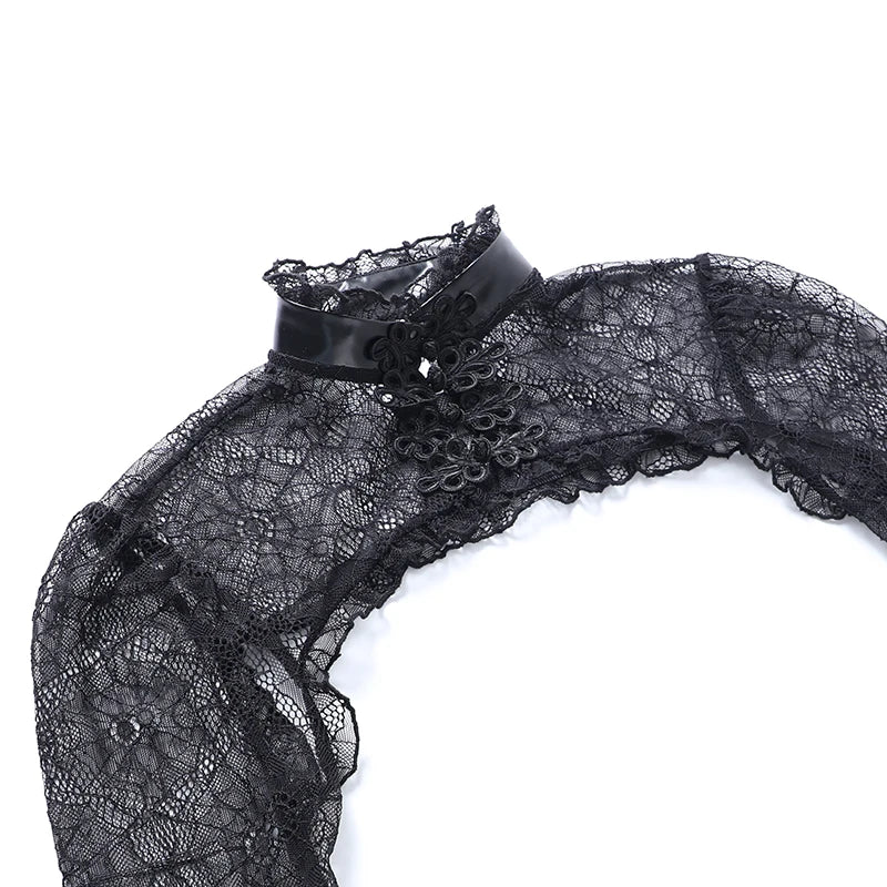 Haut gothique en dentelle