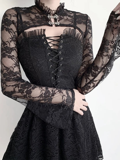 Haut gothique en dentelle