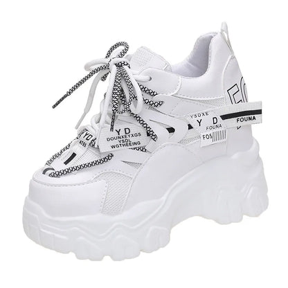 CHAUSSURES GOTHIQUES SUR LA PLATEFORME EGIRL