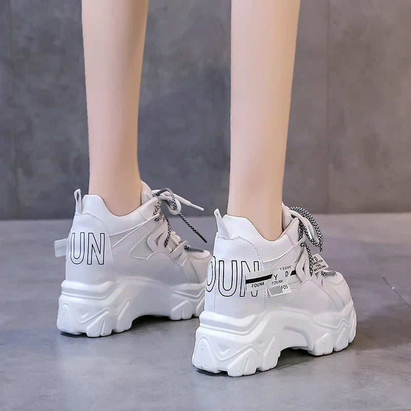 CHAUSSURES GOTHIQUES SUR LA PLATEFORME EGIRL