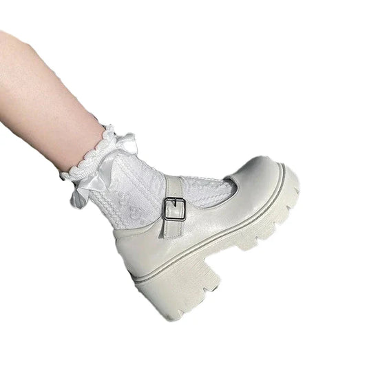 Escarpins beiges style japonisant