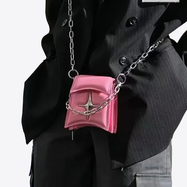 Handtasche an einer Kette mit Kreuz - rosa